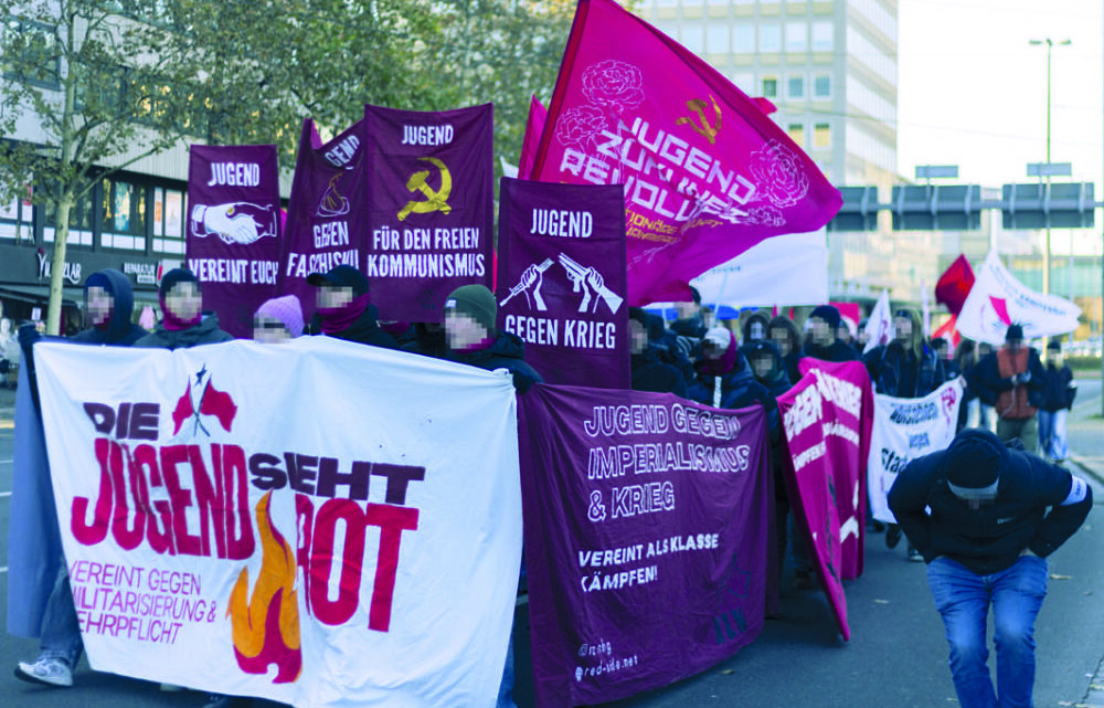 Unsere Antwort auf ihre Wehrpflicht: Organisierte Jugend, kollektiver Widerstand