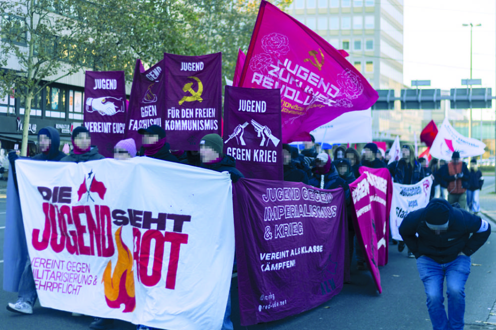 Unsere Antwort auf ihre Wehrpflicht: Organisierte Jugend, kollektiver Widerstand